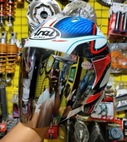 Harga helm arai online ram4