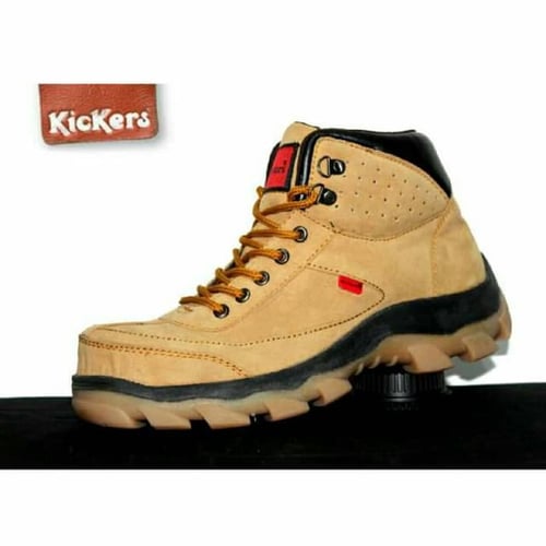 Kickers safety boot Leather suede cream gurun pasir