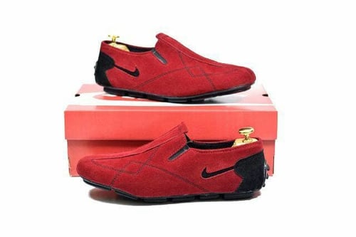 Sepatu Nike Casual pria Slip on slop Suede merah & navy blue