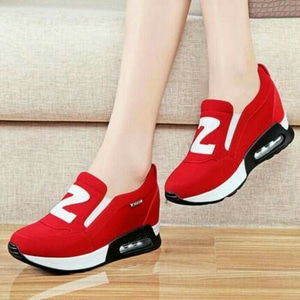 FASHION Sepatu Kets Slip On ZS Red