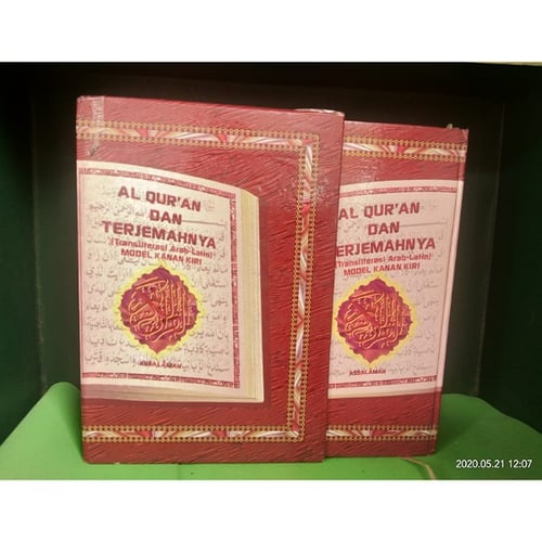 Al Quran Terjemahan As Salamah Dilengkapi Transliterasi Latin Model Kanan Kiri