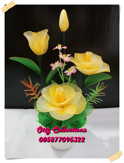 Bunga Hias Mawar Soft Yellow - Articifial Bunga Mawar dari bahan kain stoking / Sovenir / Kado