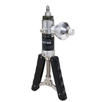 Ametek T-975-CPF Pneumatic Hand Pump (-27 inHg to 580 psi / -0.91 to 40 bar)