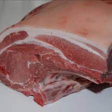 Daging babi mentah