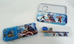 Tempat Pensil Stationery Set Alat tulis The Avengers Captain America