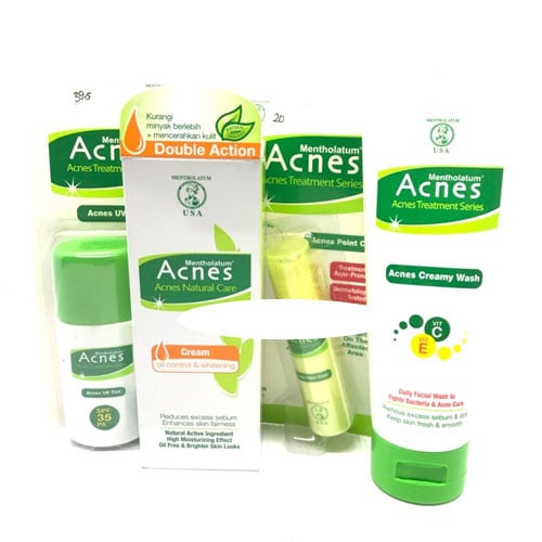 1 Paket Acnes ( -Acnes Uv Tint - Acnes Cream - Acnes Point Clear - Acnes Creamy Wash 100gr )