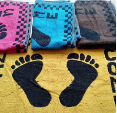 Keset Handuk Tulisan Welcome Wellcome