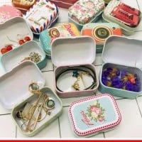 Kotak Kaleng Tin Can Box Persegi Kecil Tempat Serbaguna Souvenir