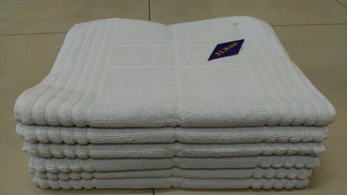 KESET KAKI HANDUK HOTEL INVICTA 40x60 POLOS TEBAL - KESET KAKI PUTIH