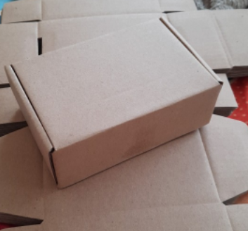 Box Packaging (15.5x10.5x5.5 cm) Kardus Kemasan Kaos Aksesoris Hadiah