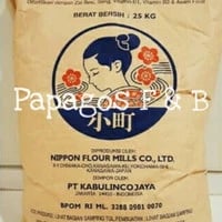 Tepung terigu protein tinggi komachi repack 1 kg