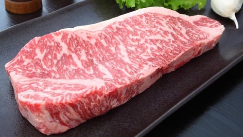 Japanese Wagyu Beef Sirloin A5 Steak 1cm 200gr