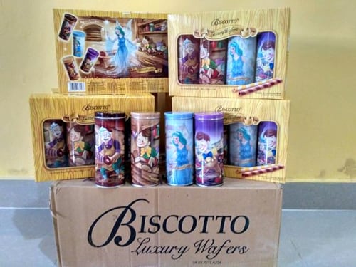 Astor Lebaran Biscotto 1 Box Isi 4 Kaleng