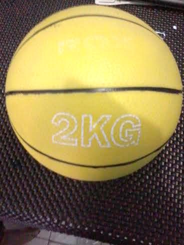 Kids Athletic Medicine Ball Kuning 2Kg